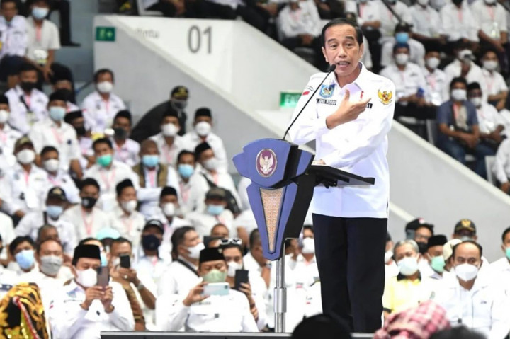 Dalam sambutannya Presiden Jokowi menyampaikan apresiasi atas peran pemerintah desa dalam penanganan pandemi Covid-19 sehingga situasi pandemi di tanah air saat ini menjadi relatif terkendali pada level yang rendah.