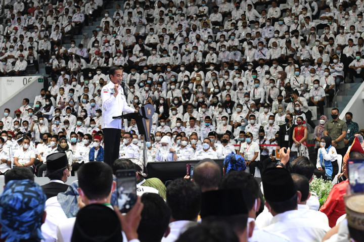 Presiden mengungkapkan, kontribusi jajaran pemerintah desa dalam penanganan pandemi ini adalah hal yang unik yang tidak dimiliki oleh negara lain.