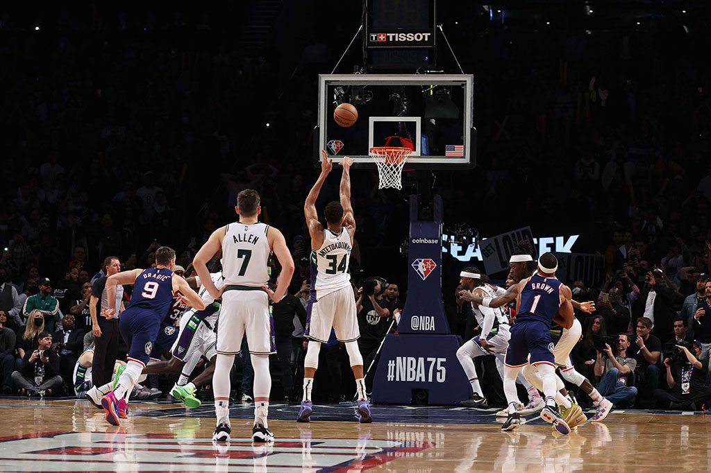 Sejak direkrut oleh Bucks sebagai pilihan ke-15 NBA Draft 2013, Antetokounmpo telah menyabet beragam pencapaian individual yang meliputi MVP NBA 2019 dan 2020, menembus tim All-Star enam musim beruntun 2017-2022, Pemain Bertahan Terbaik (DPOY) 2020, Pemain Paling Berkembang 2017, terpilih ke All-NBA First Team 2019-2021 bahkan masuk Tim NBA edisi peringatan 75 tahun.