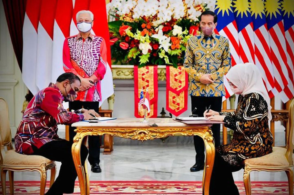 Pemerintah Indonesia melalui Menteri Ketenagakerjaan Ida Fauziyah dan Pemerintah Malaysia melalui Menteri Sumber Daya Manusia Dato Seri Saravanan Murugan melakukan penandatanganan nota kesepahaman tentang penempatan dan perlindungan pekerja migran Indonesia di Malaysia.