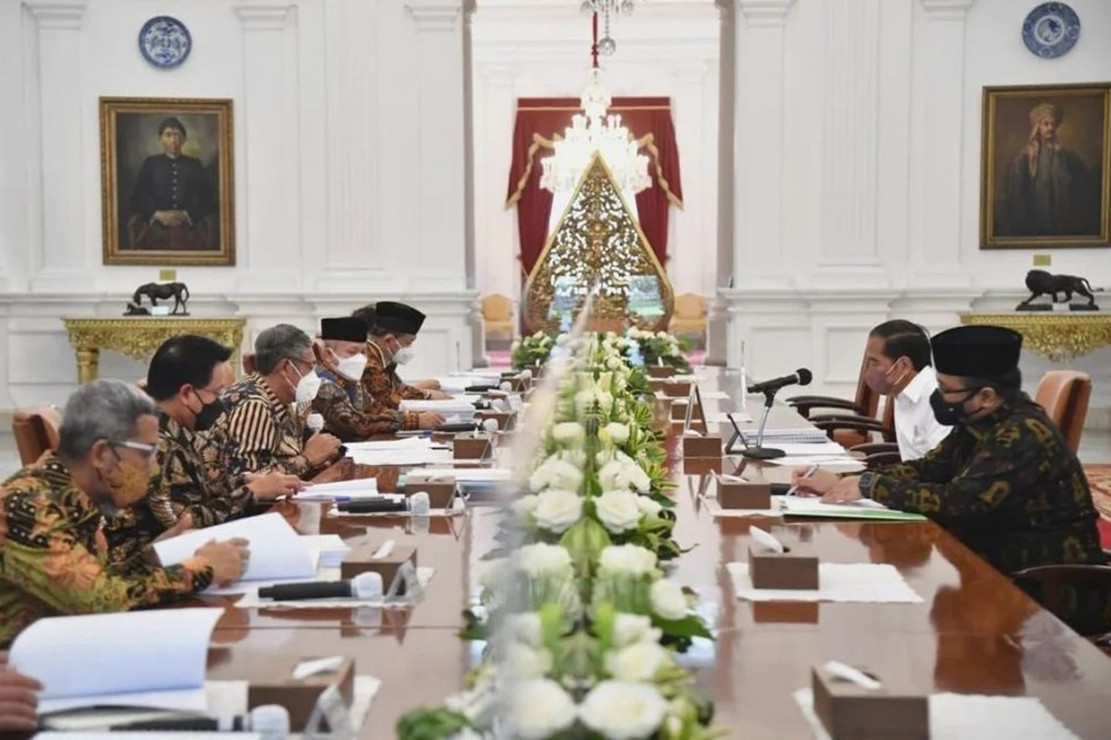 Pansel Serahkan 24 Nama Calon Pengurus BPKH ke Jokowi - Medcom.id