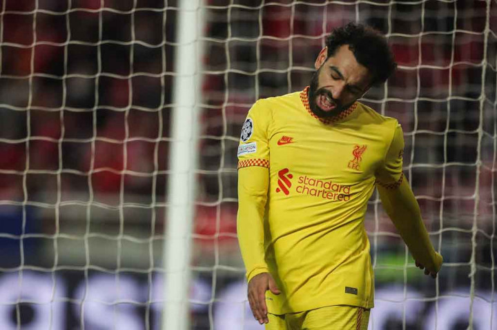 Bermain di kandang lawan, Liverpool tetap tampil percaya diri dan bermain menyerang dan berpeluang membuka keunggulan pada menit ke-8 lewat sepakan jarak dekat Mohamed Salah. Sayang bola masih bisa diamankan kiper Odysseas Vlachodimos.