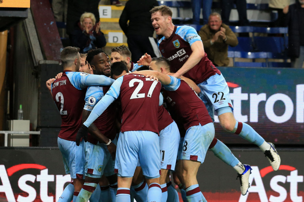 Hasil tersebut membuat The Toffees terancam degradasi dengan 27 poin di peringkat 17 klasemen sementara. Sementara itu kemenangan belum membuat Burnley beranjak dari zona merah dengan menghuni urutan 18 dengan 24 poin. Kedua tim telah memainkan 29 pertandingan.