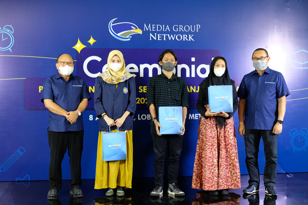 Media Group Network memberikan 64 beasiswa untuk anak karyawan yang berprestasi. 