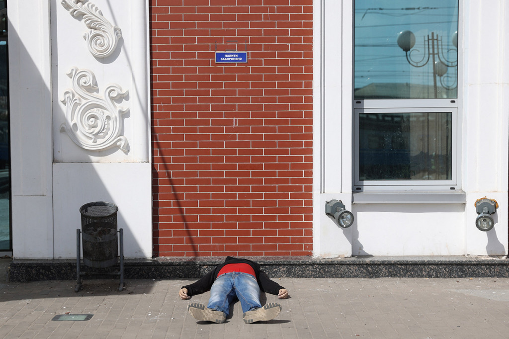 Gubernur Donetsk menyebut ada ribuan pengungsi di stasiun Kramatorsk saat serangan roket terjadi pada Jumat, 8 April 2022, waktu setempat.