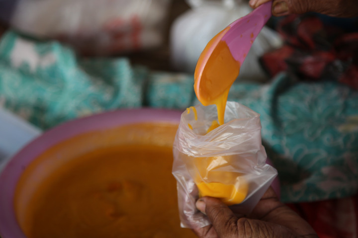 Ada tiga varian olahan rasa lemang yaitu, ketan putih, ketan hitam dan ubi.