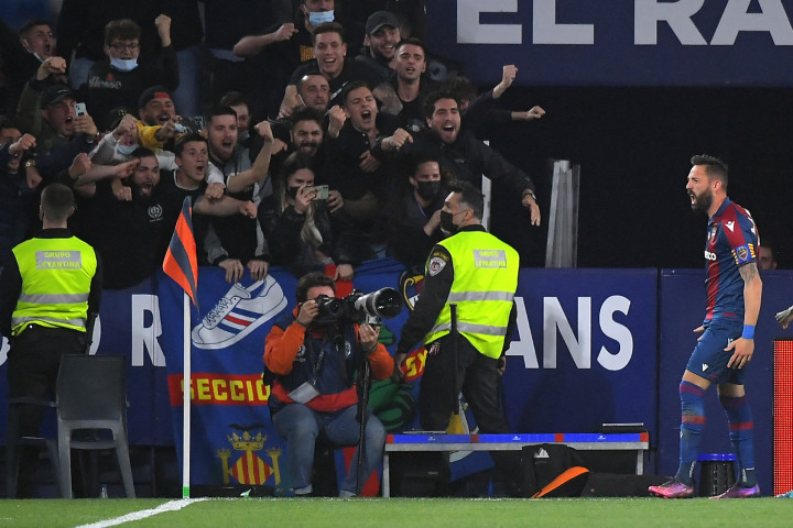 Levante unggul lebih dulu melalui penalti Jose Luis Morales pada menit ke-52.