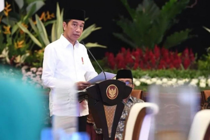 Jokowi menegaskan berzakat merupakan kewajiban umat Islam untuk berbagi rezeki dan kebahagiaan kepada saudara-saudaranya, terutama para mustahik.
