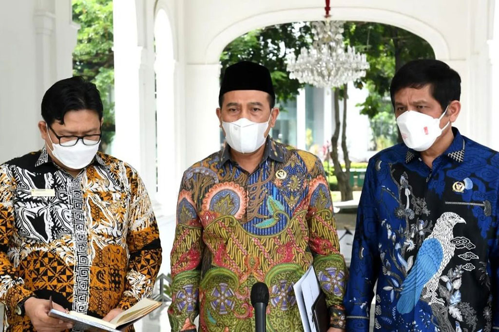 Menurut Najih, Presiden berpesan agar Ombudsman terus meningkatkan pengawasan serta memperkuat sinergi dengan lembaga dan kementerian negara maupun di tingkatan pemerintah daerah. 