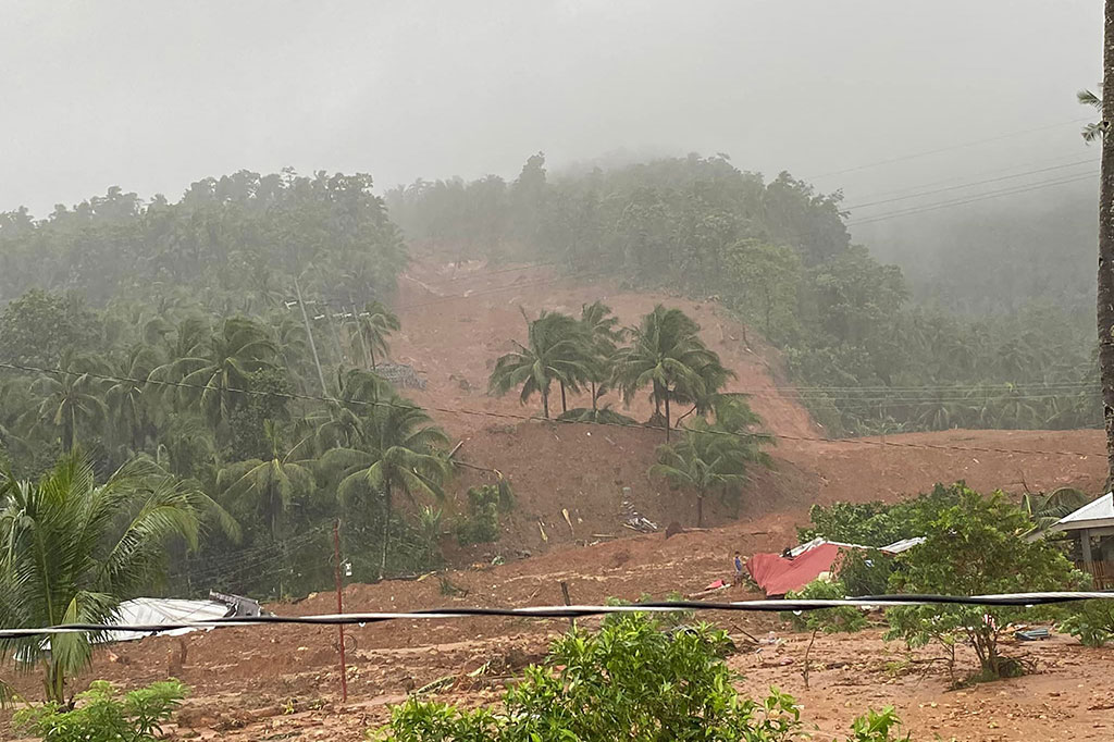 Sedikitnya 24 orang meninggal dunia akibat tanah longsor dan banjir di Filipina tengah dan selatan, setelah badai tropis Megi memicu hujan deras dan mengganggu perjalanan menjelang liburan Paskah.