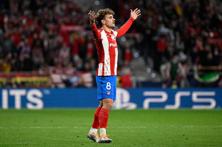 Di babak kedua Atletico tampil lebih berani menyerang. Peluang didapat Antoine Griezmann pada menit ke-57. Menerima sodoran dari Joao Felix, Griezmann melepas tembakan dari depan kotak penalti. Percobaannya masih melebar tipis ke sisi kiri gawang City.