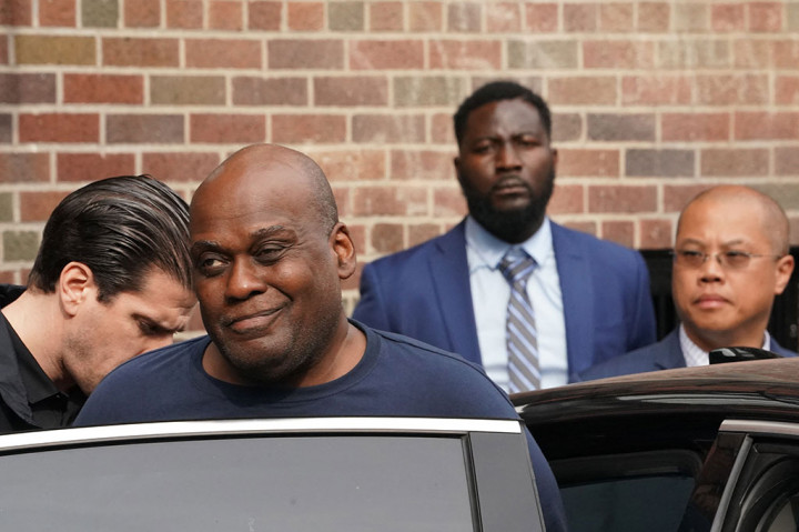 Tidak ada yang meninggal dalam serangan yang juga menyebabkan 13 lainnya terluka saat mereka bergegas keluar dari stasiun atau menderita menghirup asap. Tak satu pun dari korban menderita luka yang mengancam jiwa.