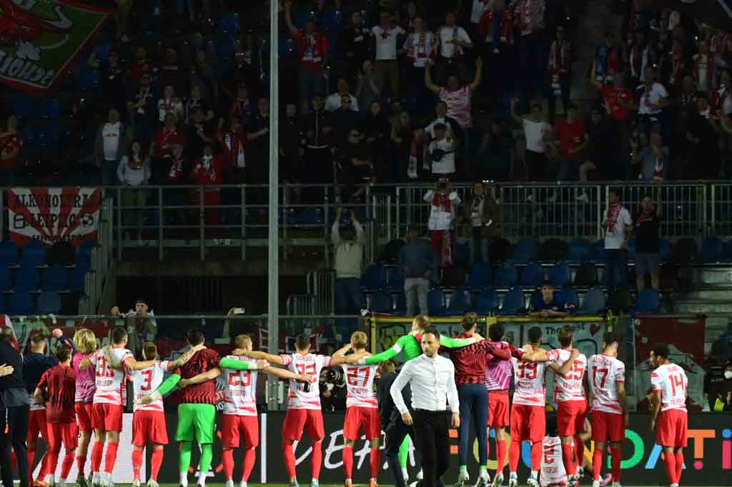 Kemenangan 2-0 membuat RB Leipzig melaju ke semifinal Liga Europa dengan agregat 3-1 atas Atalanta.