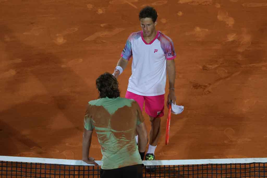 Dengan kemenangannya tersebut, petenis berusia 23 tahun itu menyamakan seri ATP Head2Head-nya dengan Schwartzman menjadi 2-2.