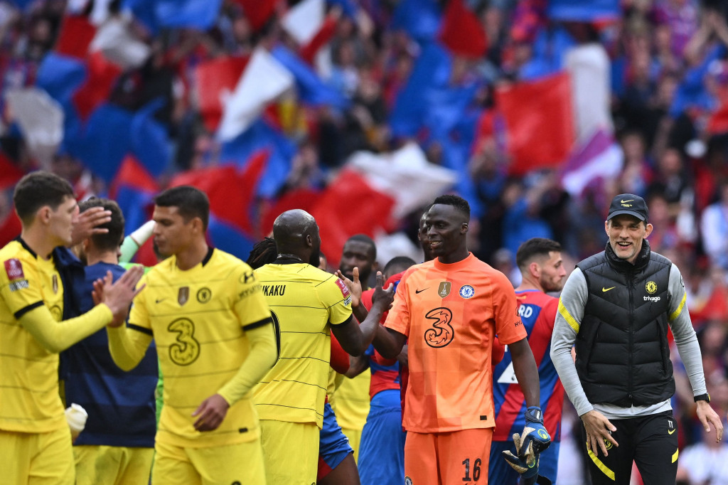 Dengan hasil ini, Chelsea pun lolos ke final Piala FA ketiga beruntunnya dan bertemu Liverpool pada 14 Mei.