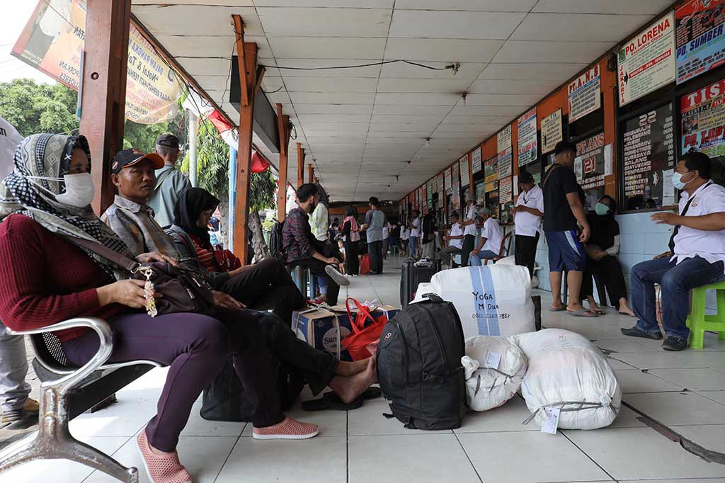 Kenaikan jumlah penumpang diperkirakan baru mulai akan terjadi sepekan sebelum lebaran. Sementara itu, puncak arus mudik diprediksi terjadi dua hari sebelum lebaran.