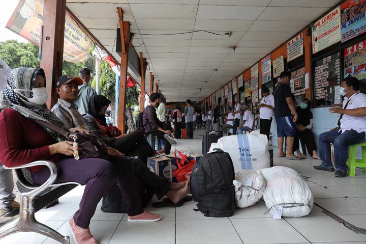 Kenaikan jumlah penumpang diperkirakan baru mulai akan terjadi sepekan sebelum lebaran. Sementara itu, puncak arus mudik diprediksi terjadi dua hari sebelum lebaran.