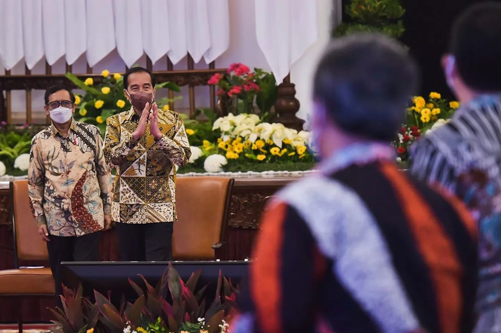 Presiden Joko Widodo memberikan apresiasi yang tinggi kepada jajaran Pusat Pelaporan dan Analisis Transaksi Keuangan (PPATK) yang selama 2 dekade telah bekerja keras untuk mengefektifkan pencegahan dan pemberantasan tindak pidana pencucian uang dan pendanaan terorisme.