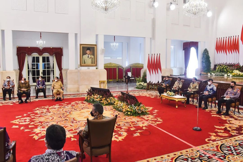 Jokowi memahami pencegahan dan pemberantasan tindak pidana pencucian uang serta pendanaan terorisme tidak bisa dilakukan PPATK sendiri. Jokowi mengajak semua pihak bekerja keras untuk menjaga integritas dan stabilitas sistem perekonomian dan sistem keuangan.