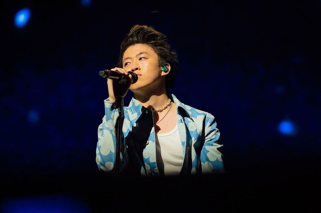 Dalam sesi 80 menit itu, 88rising mempresentasikan artis-artis Asia, yaitu Warren Hue (Indonesia), MILLI (Thailand), BIBI (Korea), NIKI (Indonesia), Rich Brian (Indonesia), HIKARU UTADA (Jepang), Jackson Wang (Cina), dan CL & 2NE1 (Korea).