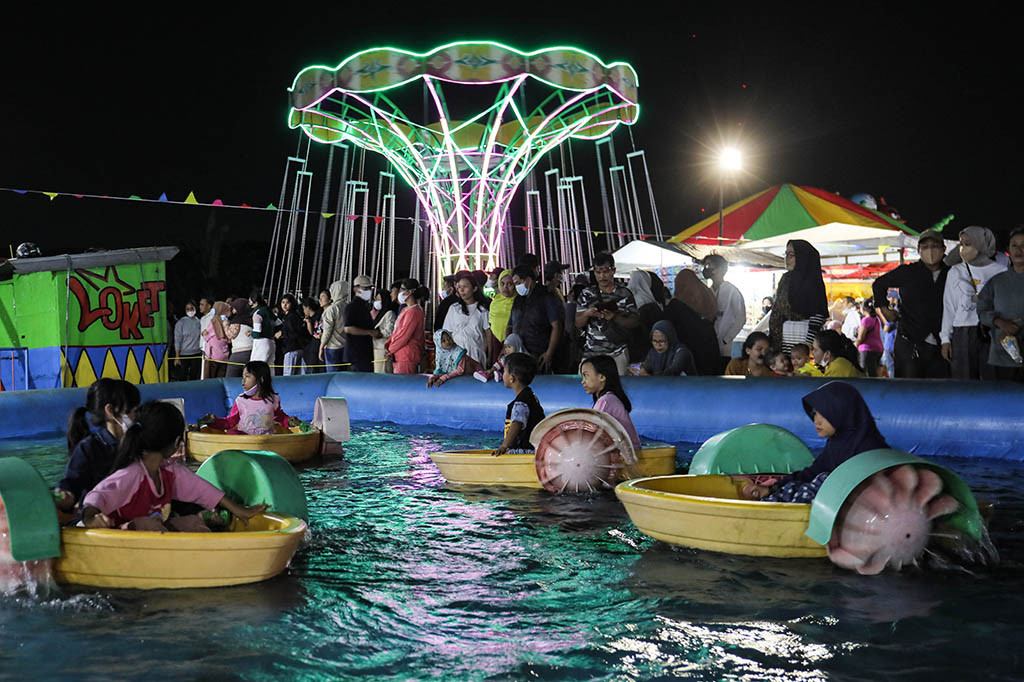 Pemerintah terus menghimbau kepada masyarakat untuk tidak menganggap enteng dan tetap disiplin menjalankan protokol kesehatan meskipun kasus baru positif Covid-19 di Indonesia dalam tren melandai.