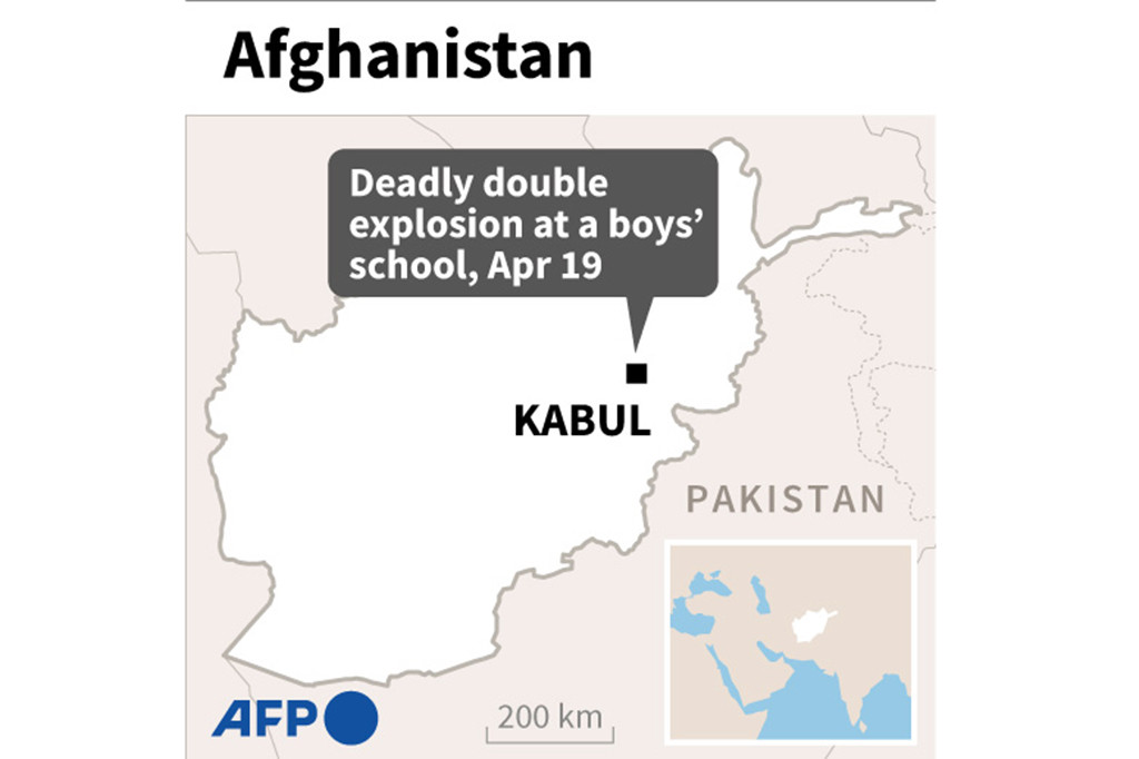 Dua ledakan mengguncang sebuah sekolah menengah khusus laki-laki di wilayah Kabul, Afghanistan, Selasa, 19 April 2022. 