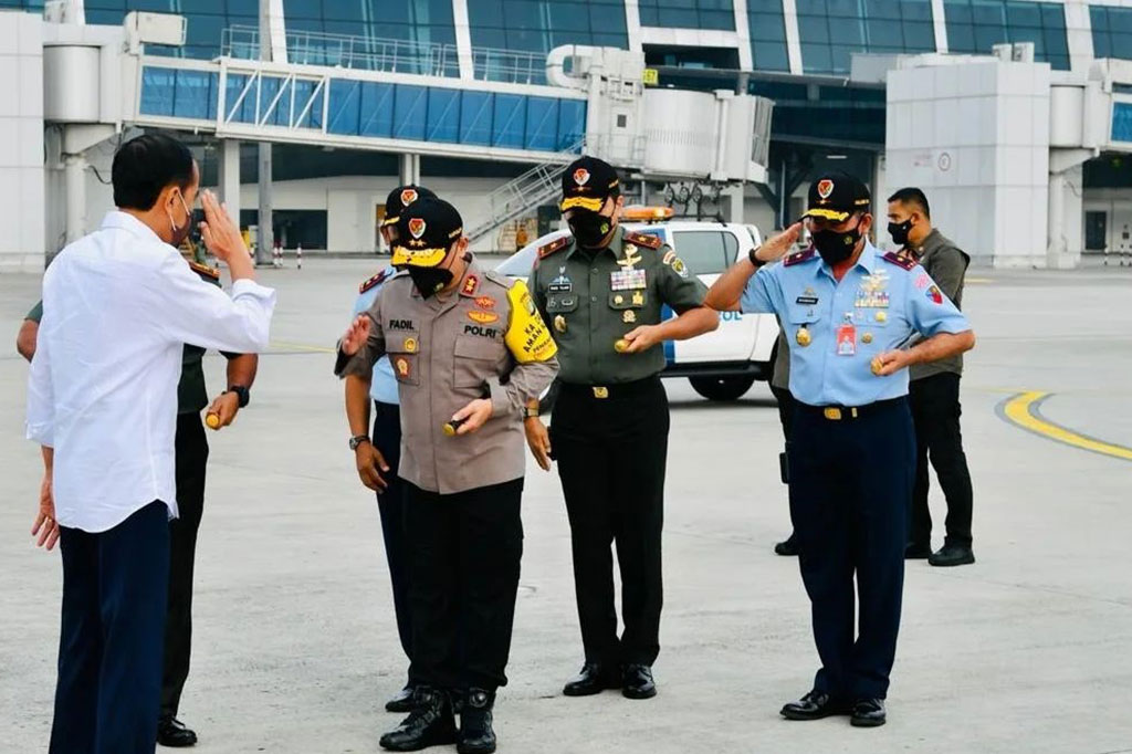 Selanjutnya, Presiden juga akan memberikan bantuan sosial kepada para penerima manfaat di sejumlah pasar di Kabupaten Sumenep.