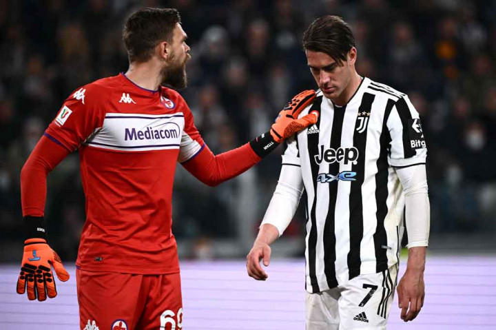 Peluang didapat striker asal Serbia Dusan Vlahovic yang menghadapi mantan klubnya. Sayang sepakannya dari jarak dekat masih diselamatkan kiper lawan.