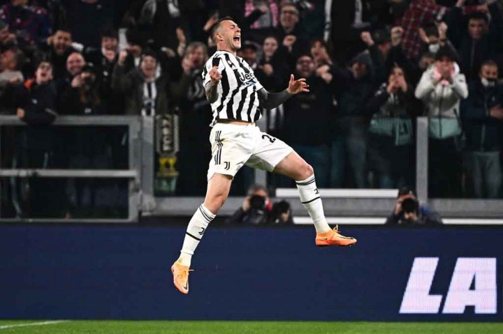 Tetapi pada menit ke-32 finis cantik dari Federico Bernardeschi membawa tuan rumah akhirnya unggul 1-0.