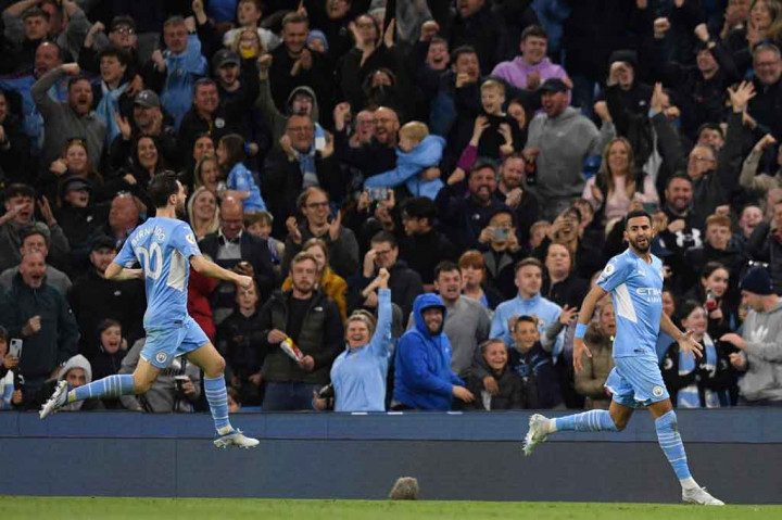 Namun, harapan Liverpool untuk tetap di puncak klasemen pupus ketika City merajalela pada babak kedua. Mereka tampil sebagai tim yang pantas menjadi juara liga dengan memecahkan kebuntuan lewat Riyad Mahrez pada menit ke-53.