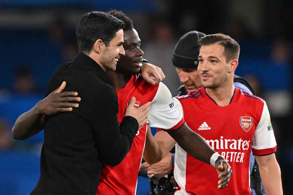 Kemenangan ini memang membuat Arsenal masih di luar posisi kualifikasi Liga Champions pada posisi kelima tetapi poin yang dikoleksinya sama dengan Spurs pada 57 poin dan hanya kalah selisih gol.