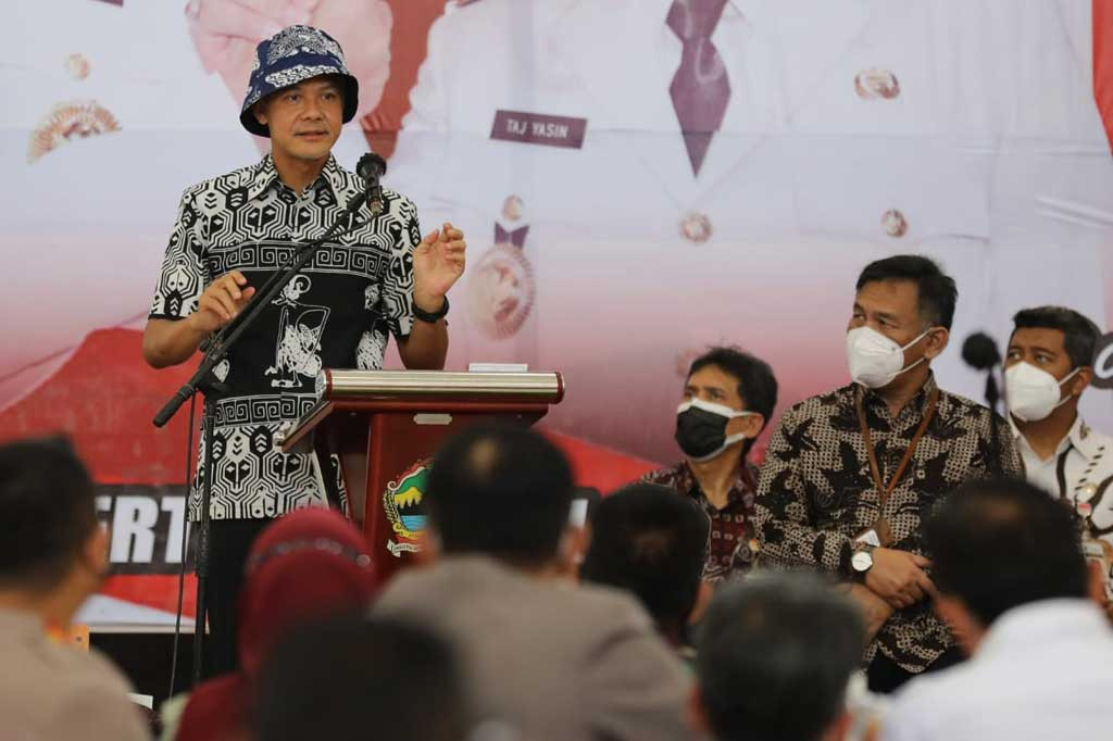 Dari sidak yang dilakukan Ganjar ditemukan bahwa suplai minyak goreng curah dari distributor dan agen untuk para pedagang pasar sudah berjalan lancar namun masih dijatah. Selain itu, ada sejumlah harga kebutuhan pokok yang mengalami kenaikan.