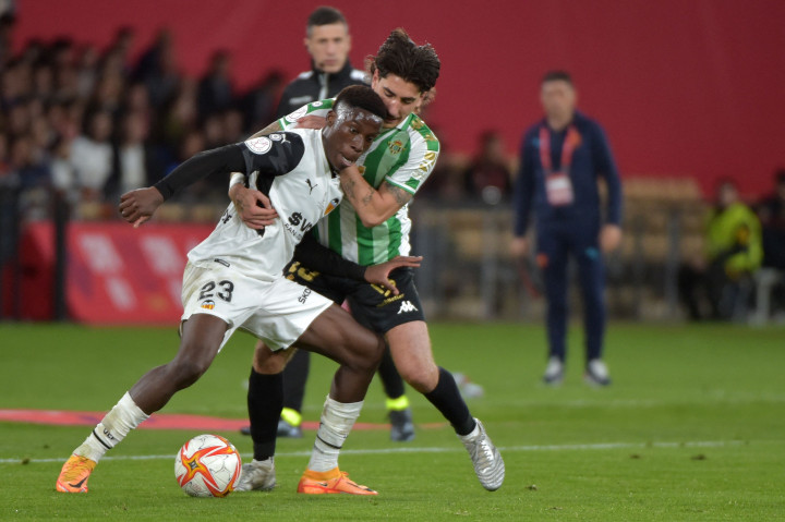 Selama 120 menit kedua tim bermain 1-1 sehingga laga terpaksa dilanjutkan dengan adu penalti. Tak ada gol pada babak kedua dan selama 2x15 menit babak tambahan.