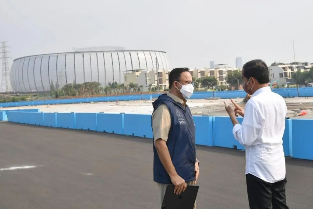 Presiden pun berharap proyek pembangunan sirkuit tersebut dapat berjalan sesuai dengan jadwal yang telah ditetapkan.