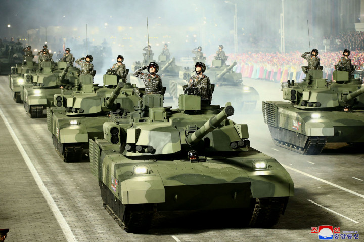 Korea Utara menggelar parade militer untuk memperingati 90 tahun berdirinya Tentara Revolusioner Rakyat Korea pada Senin, 25 April 2022, malam.