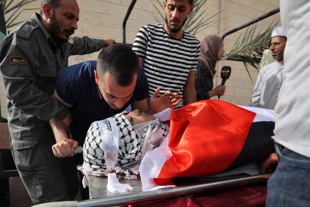 Seorang warga Palestina meninggal saat pasukan Israel menyerbu sebuah kamp pengungsi di Tepi Barat yang diduduki, yang mereka sebut sebagai operasi kontra-terorisme yang memicu kerusuhan dan kekerasan.