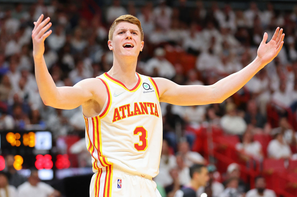 D'Andre Hunter mencetak 35 untuk Atlanta yang juga memperoleh masing-masing 12 poin dari Kevin Huerter dan Danilo Gallinari.