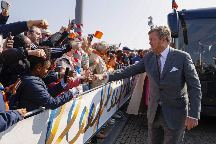 Setelah dua tahun hening karena pandemi Covid-19, Belanda kembali merayakan Hari Raja seperti biasa, dengan berbagai pesta dan pasar jalanan.