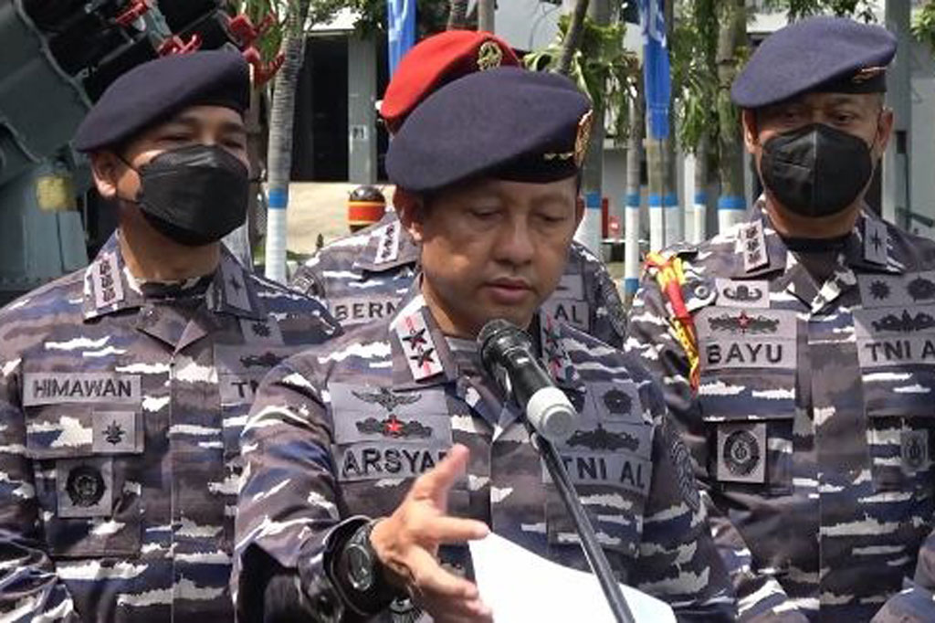 “Penangkapan ini merupakan salah satu wujud nyata yang dikerjakan jajaran Koarmada I dalam melaksanakan perintah dan komitmen dari pimpinan TNI AL,” kata Arsyad.