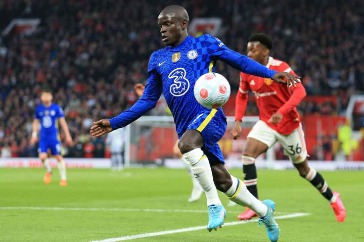 Di babak pertama, Chelsea praktis mendominasi MU. Mereka berhasil mencatatkan 11 percobaan, dengan lima yang tepat sasaran. Namun, belum ada yang bisa diubah menjadi gol. Babak pertama berakhir dengan skor 0-0.  