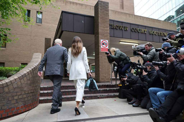 Hakim Deborah Taylor telah membebaskan Becker dengan jaminan bersyarat menjelang keputusan hukumannya pada hari Jumat.