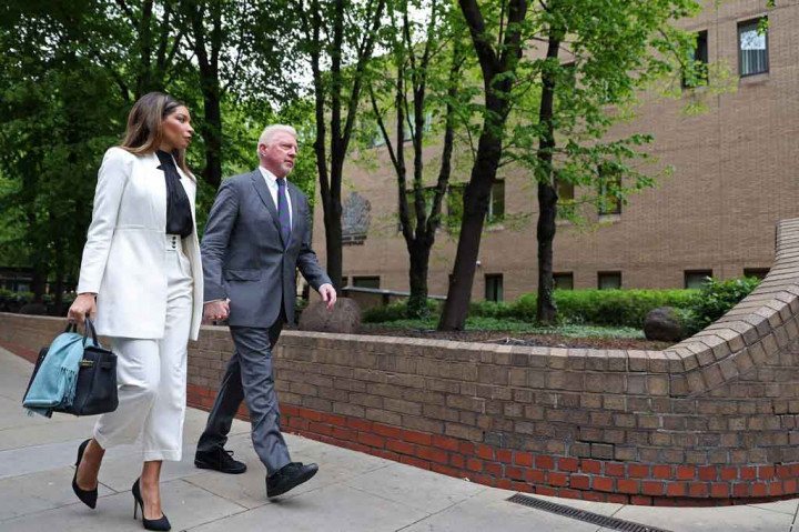 Dia dibebaskan awal bulan ini dari 20 tuduhan lebih lanjut, termasuk sembilan tuduhan gagal menyerahkan piala dan medali yang dia menangkan selama karir tenisnya yang gemilang. Becker mengatakan kepada juri bahwa dia tidak tahu keberadaan memorabilia tersebut, termasuk dua dari tiga trofi tunggal putra Wimbledon miliknya.