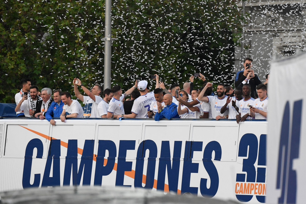 Hasil 4-0 membuat Real Madrid mengoleksi 81 poin dan tak akan bisa dikejar rival terdekatnya, Sevilla, yang baru mengemas 64 poin.
