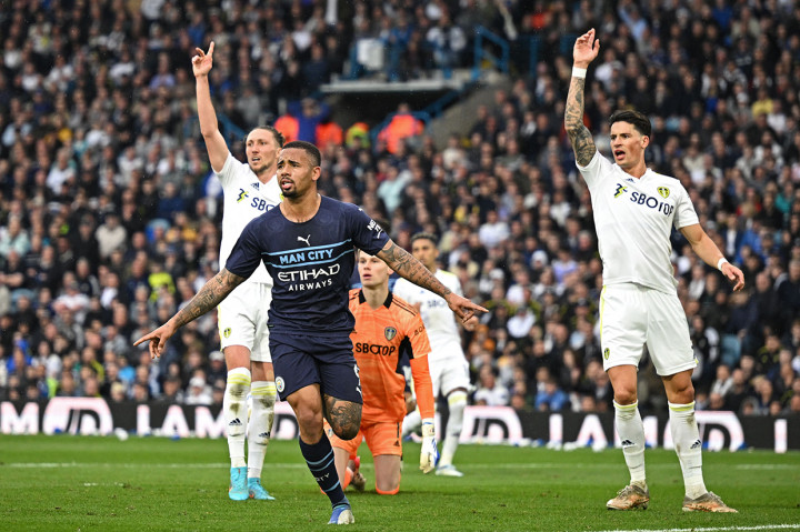 Bertanding di Stadion Elland Road, Sabtu, 30 April 2022, malam WIB, The Citizens menang telak 4-0.