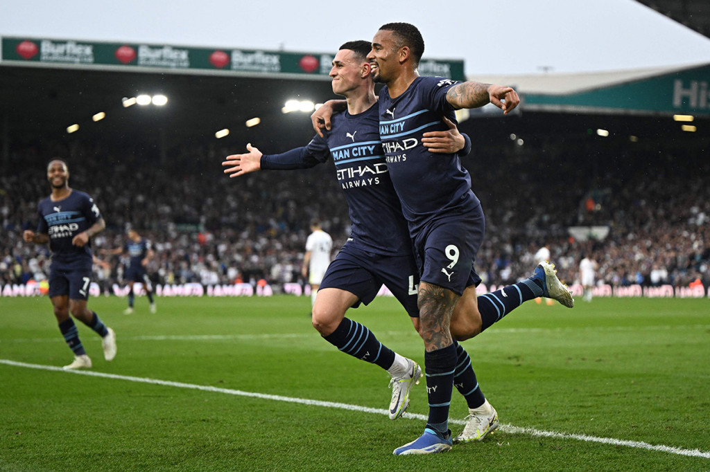 Gabriel Jesus melakukan selebrasi usai mencetak gol ke gawang Leeds United.