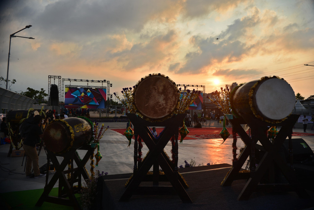 Untuk lokasi festival, lanjut Iwan, akan dipusatkan di ramp barat JIS pada pukul 19.30 WIB hingga 22.00 WIB.