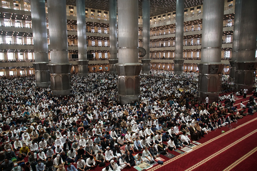 Masjid Istiqlal kembali dibuka bagi masyarakat untuk menggelar Salat Idulfitri 1443 Hijriah setelah dalam dua tahun terakhir tak menggelar shalat id berjamaah imbas pandemi covid-19.