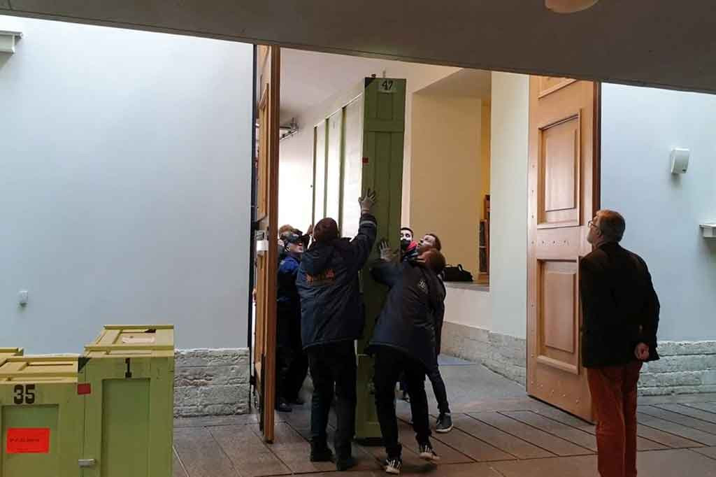 Koleksi Morozov menarik hampir memecahkan rekor 1,25 juta pengunjung ke Louis Vuitton Foundation di Bois de Boulogne antara 22 September 2021 hingga 3 April 2022.