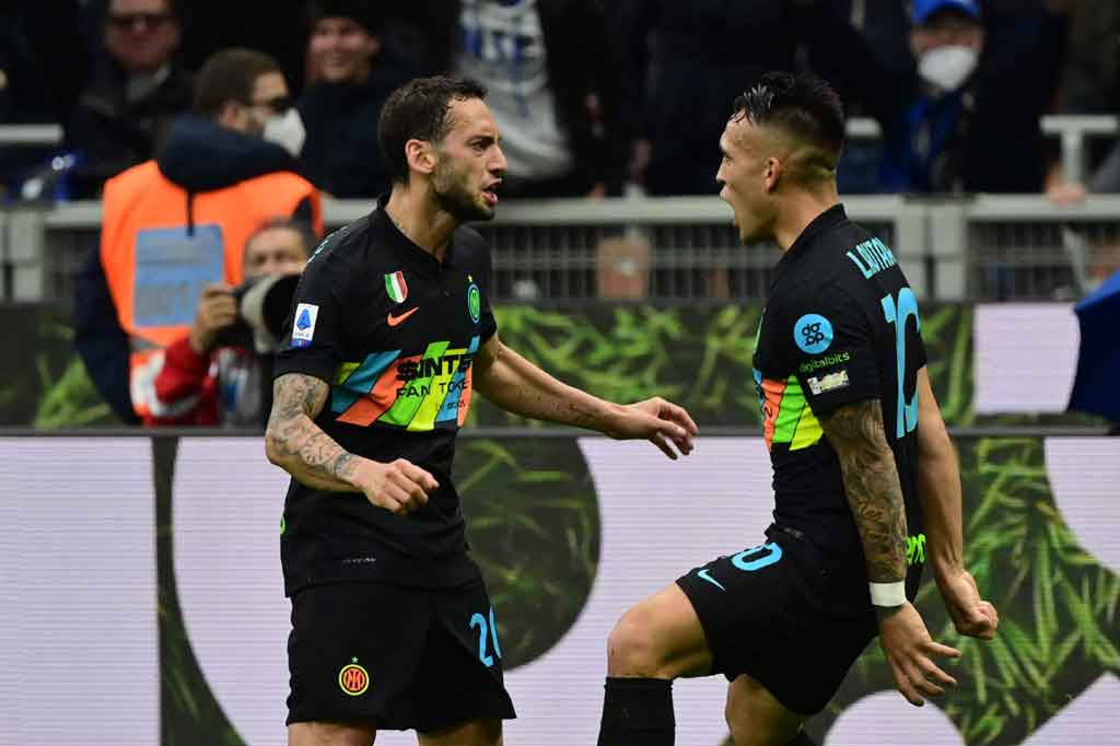 Martinez kembali mencetak gol pada menit ke-64 untuk mengubah kedudukan menjadi 3-2. Ini merupakan golnya yang ke-19 musim ini.