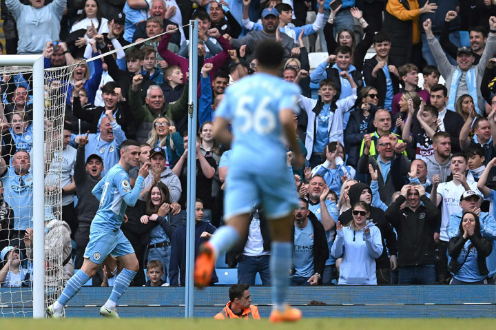 Manchester City berpesta gol 5-0 saat menghadapi Newcastle United di Etihad Stadium pada laga lanjutan Liga Inggris, Minggu, 8 Mei 2022, malam WIB. 